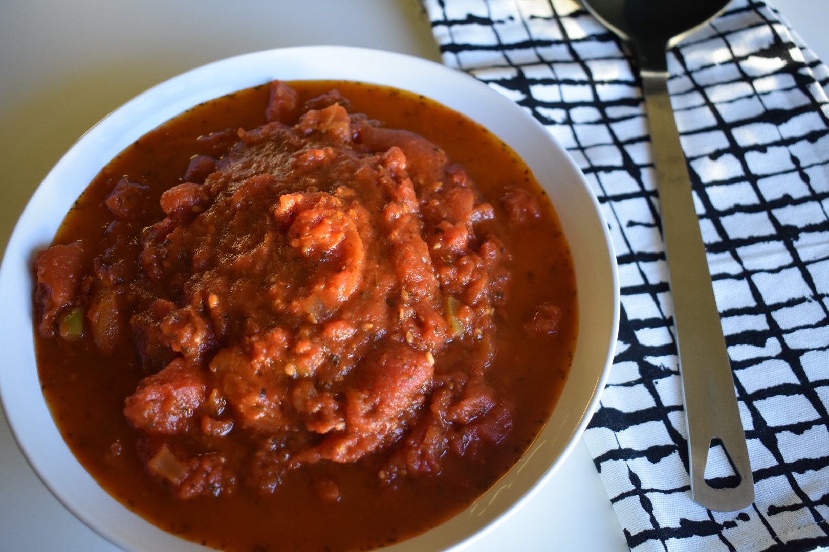 Homemade Tomato Sauce - Kacie's Kitchen